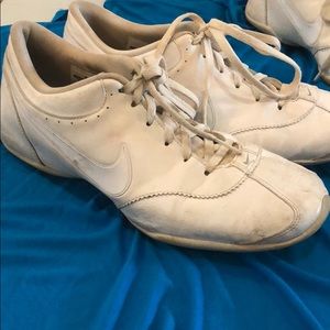 Nike cheer shoes
